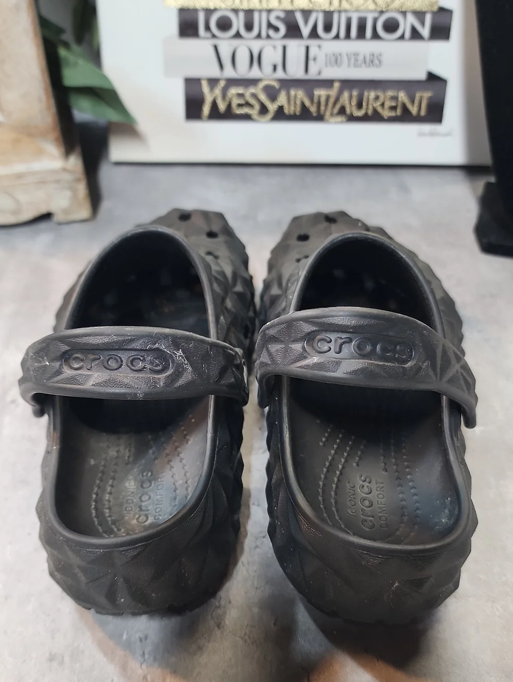 Crocs For Kids Size 3 Jr. Ages 7 Or 8